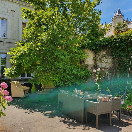 Vue Sur Chateau Et Loire Saumur Exteriér fotografie